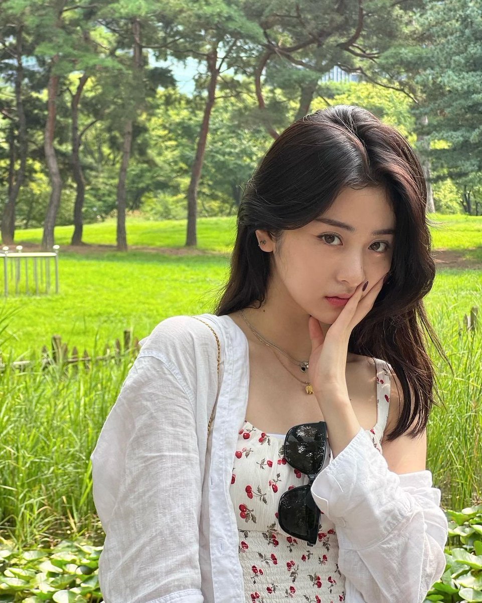 FIM_YJ's tweet photo. 아 진짜 너무 예쁘다
너무 예쁘다 너무 아름다워 https://t.co/miOpsFCE0v
