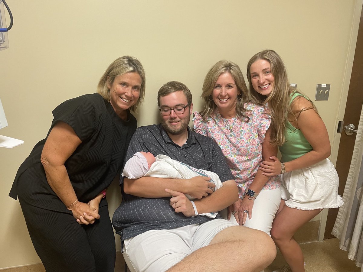 daddy swamp tweet media