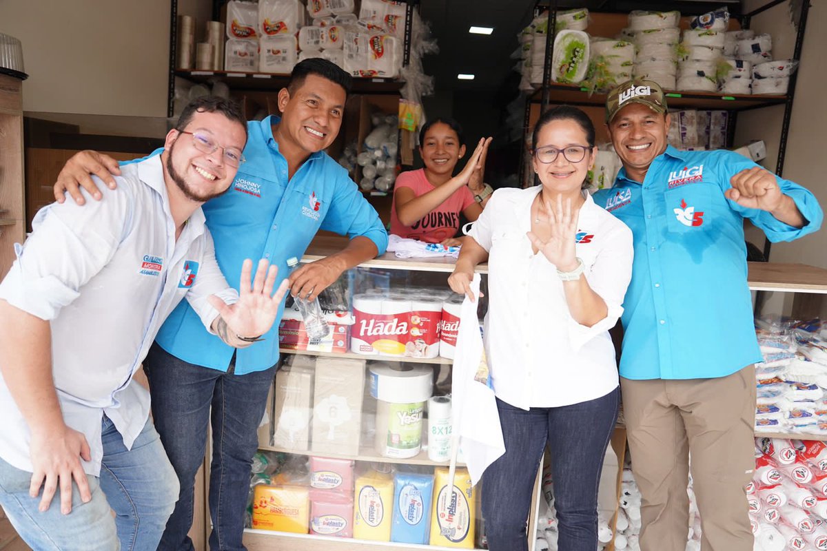 EleanaRomero's tweet image. 💪🏻La Aurora-Daule es 100% Correísta de Corazón❤️. #ElPoderRegresaAlPueblo de la mano de Luisa González, Andrés Arauz y los #AsambleístasDeCorrea del #Distrito4 👏🏻
Este 20 de agosto todo todito 5✋
.
.
.
#LuisaGonzalezPresidenta
#EleanaRomeroAsambleista
#VOTA5 #Todo5
#Guayas
