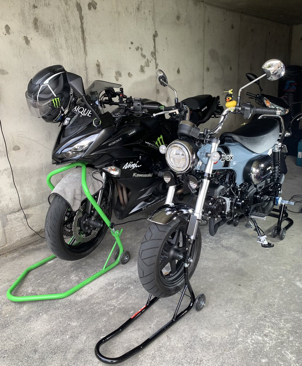 toshi_02_'s tweet photo. 名前→とし(君・さん好きに呼んで✨)
性別→♂
住み→愛知県
年齢→1986年生まれ=😁(中身はかなり下w)
身長→175cmぐらい
車種→Ninja1000'19🏍DAX125🏍JOG ZR🛵
趣味→バイク🤔
一言→メーカー排気量の壁なし

#バイク乗りとして軽く自己紹介
#バイク乗りと繋がりたい
#バイク好きと繋がりたい https://t.co/HnFh6CyTAy