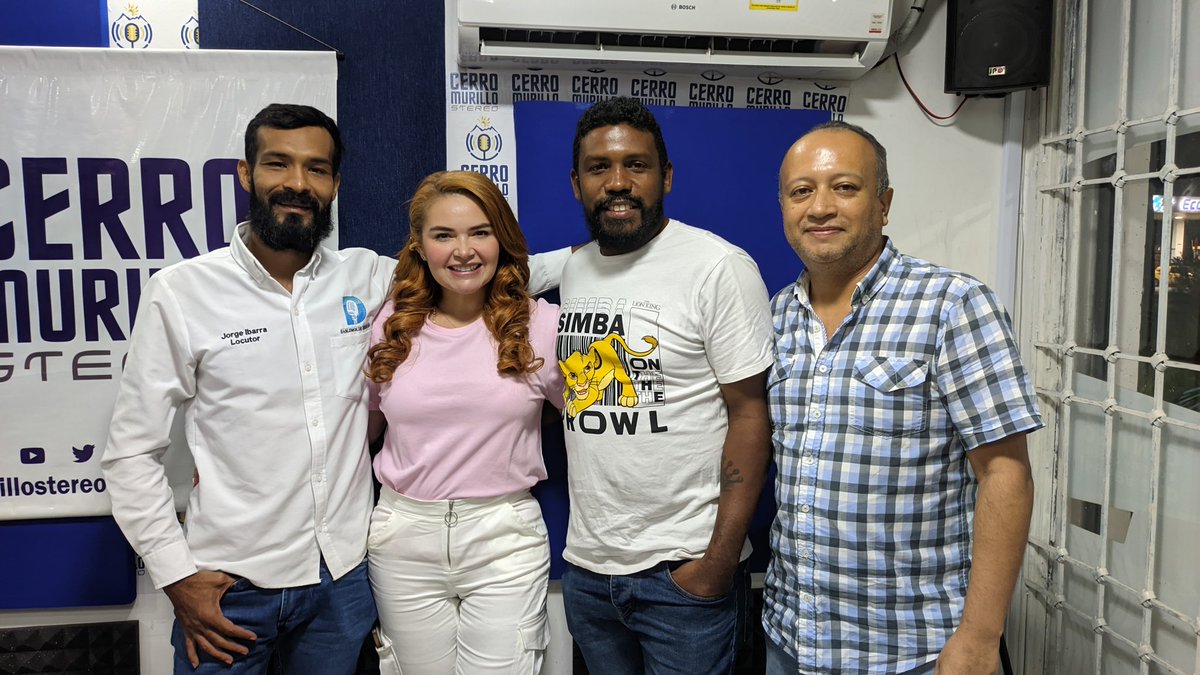 hablemodderecho's tweet photo. La candidata a la gobernación del cesar @KatiaOspino entrevista con nuestro equipo de trabajo @ibarracohhen23 @Alexmoresua 
Dirige @armandoospino23 
Por @cerromurillost https://t.co/WckOJFWYbM