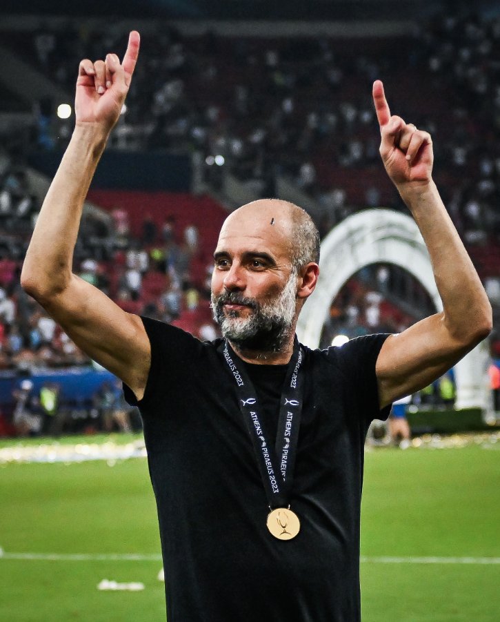 football_amz's tweet photo. First coach to win the Super Cup with 3 different teams 🥇
Pep Guardiola has now won more trophies with Man City (15) than he did as Barcelona manager (14)😲
#ManCity #ManCitySevilla #PepGuardiola #Barcelona #ManchesterCity #SuperCup2023 #amzfootball #SuperCupWinners #SuperCup https://t.co/y8Sc1FxxYz