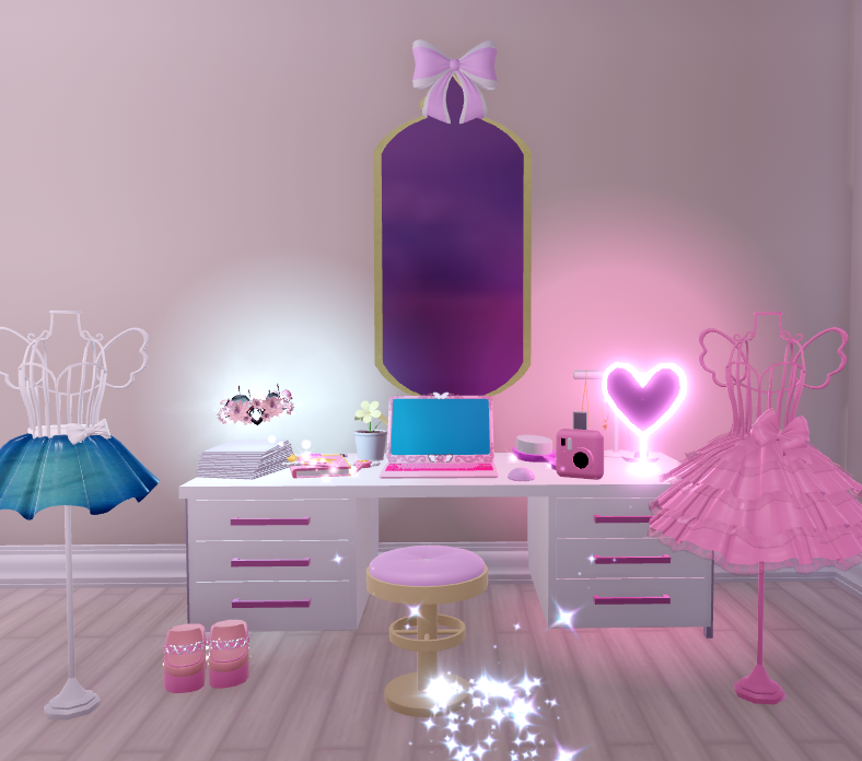 lemonfhul's tweet photo. finally finshed my dorm! #royalehighcampus3 #royalehigh #royalehighnewschool #RoyaleHighBetaTesting https://t.co/ktubV7Dc5u