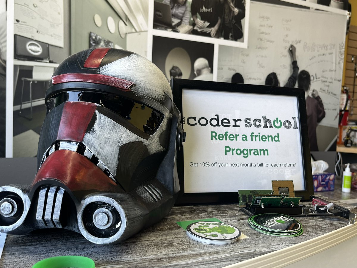 ThecoderschoolN's tweet image. Our #StarWars appreciation never falls short!!! 😊🔭⭐️🛸🌌👽

#coding #ccsd #lasvegas #hendersonnv