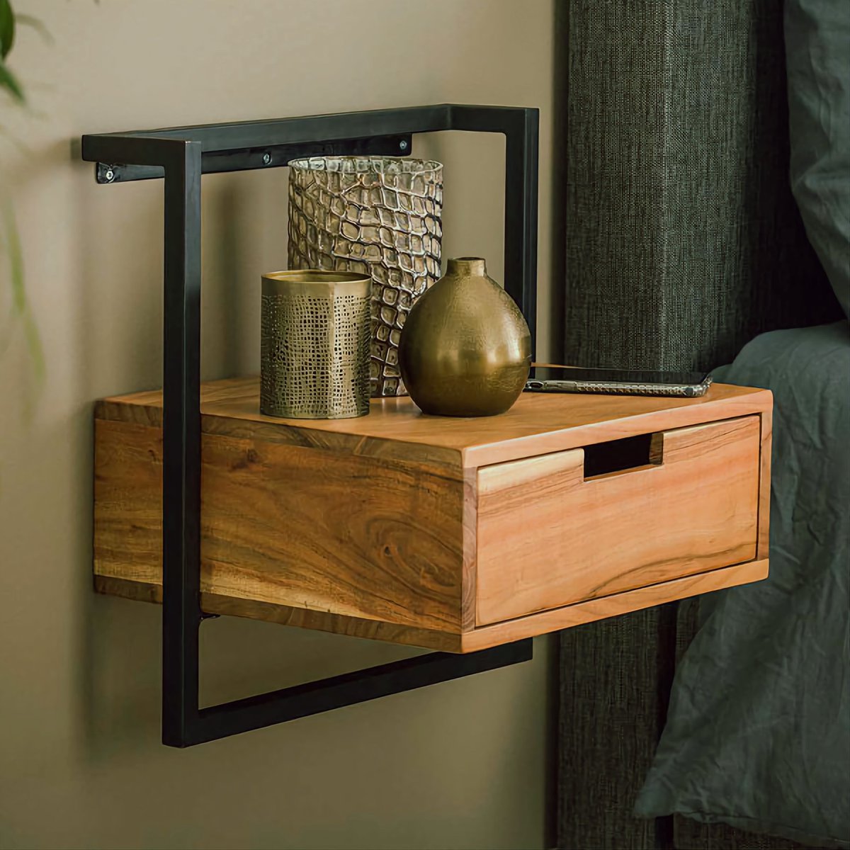 AviamMt's tweet photo. Sturdy bedside table for the wall with 'floating' drawer unit

.
Assembly; Easy.
.
Regards of such designs kindly link into the bio. 
.
OR
https://t.co/ULV8cZlluW for WhatsApp +2567/6801343
.
Link,share and follow for more details regarding metal works and fabrication. Car tech. https://t.co/BMNB0sBy2y