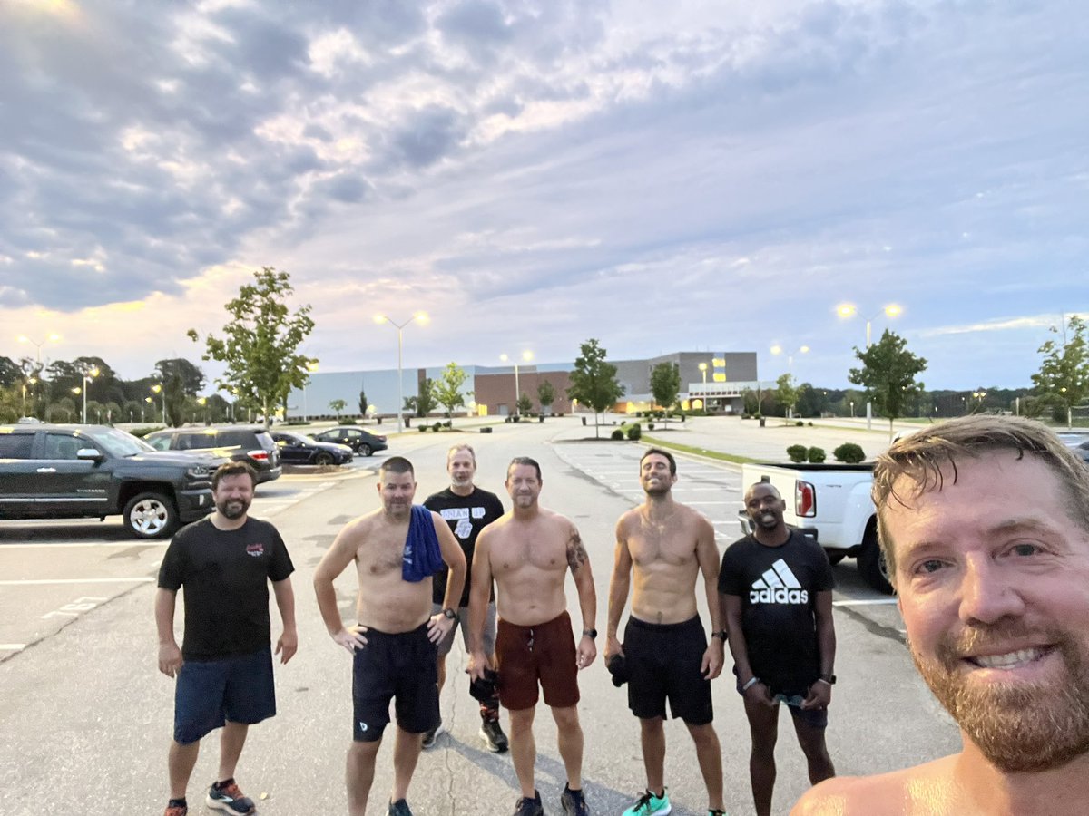 7PAX took lessons from Bouchér this morning. Rack’em  Stack’em Unstack’em that led to complaints of “Is it🦵leg day?” Then, a countdown from 20 reps of various PAX called exercises at each light pole headed back to the launch site. Great to see DB and SH first timer Naaahh.