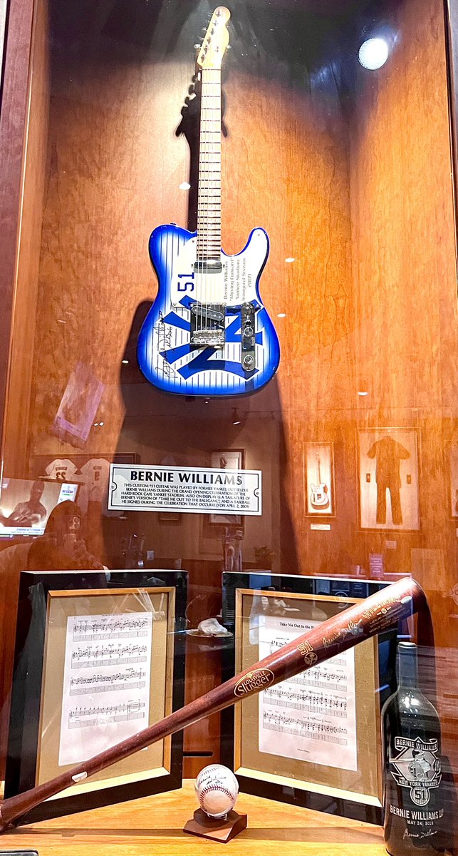 Bayamonnyc's tweet photo. Hard Rock @ Yankee Stadium https://t.co/lYEK5sFeik