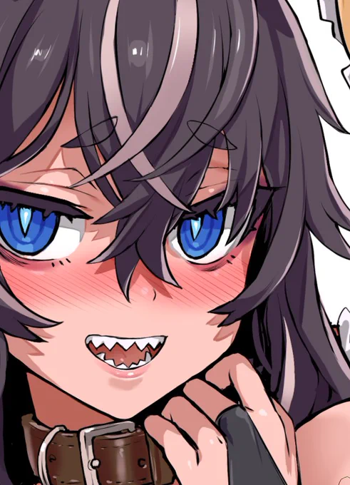最近ギザ歯が好きです 