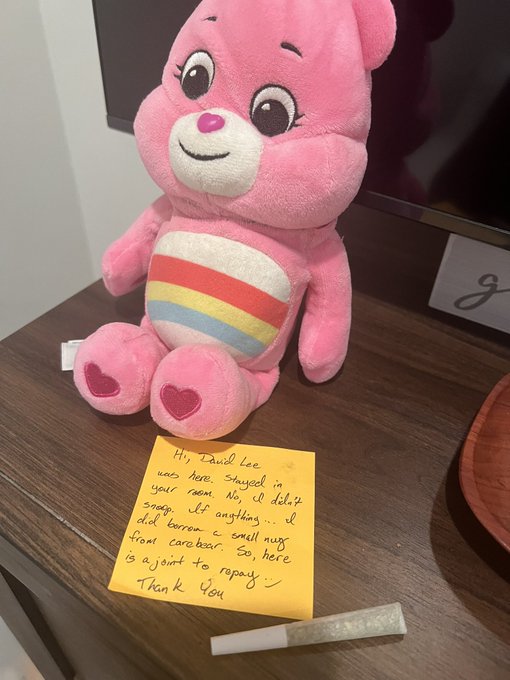 Whoever you are David Lee, I love you and I&rsquo;m very open to sharing my weed 🤣 https://t.co/xgpexb8m5I<a href="/tag/newprofilepic"class="tags"><span>#newprofilepic</span></a>