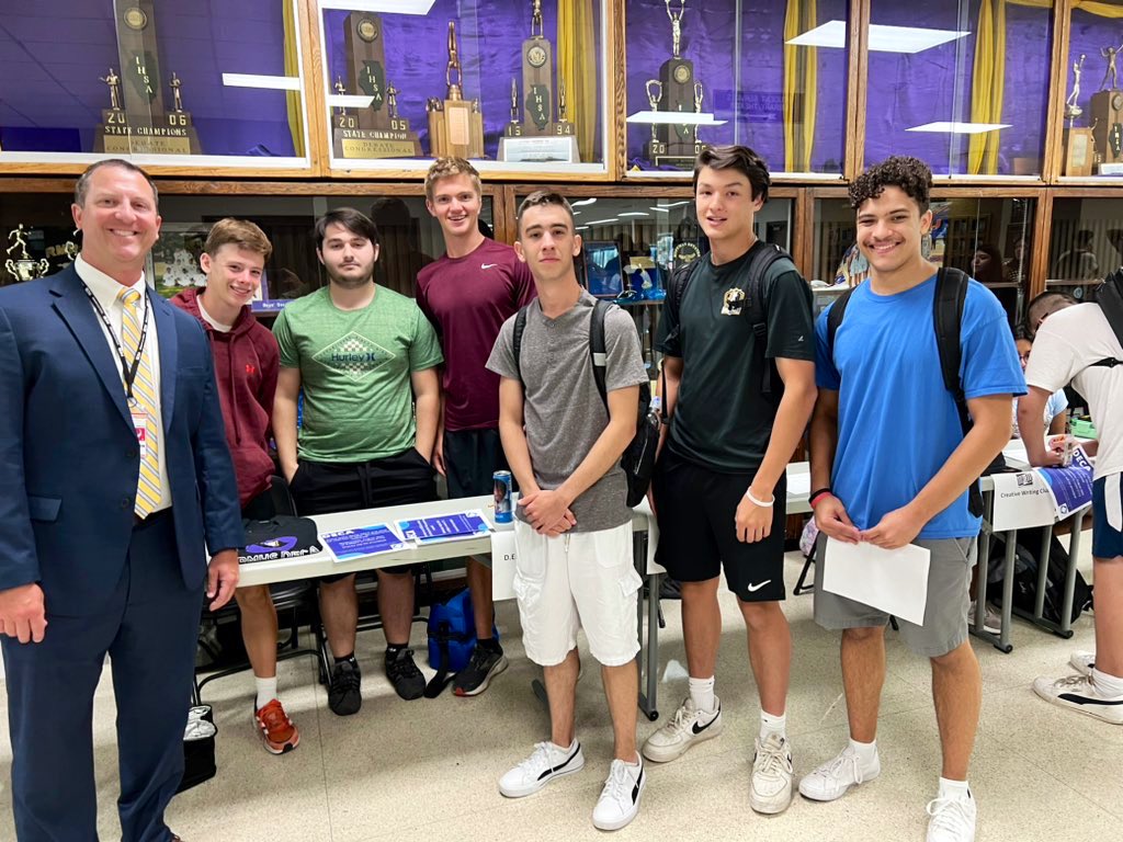 MLuckritz's tweet photo. Promise kept!
Thank you, @District214 new Superintendent @ScottRoweEdD , for visiting all 6 schools on first day! Loved seeing you meet some amazing @RMHSMUSTANGS at Activity Fair! #214Firstday
@RMHSstampede @RMHSKelly @NEW_RMHS_NHS23 @LennyBWalker @RMFineArts @rmhs_bands https://t.co/dTl1wFjcEm