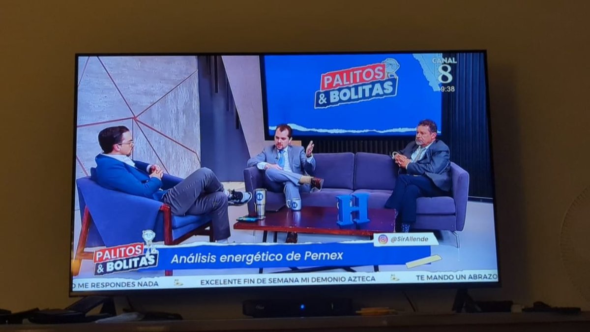 Estebancpp's tweet image. ¡Mira mamá! ¡Salí en la tele!