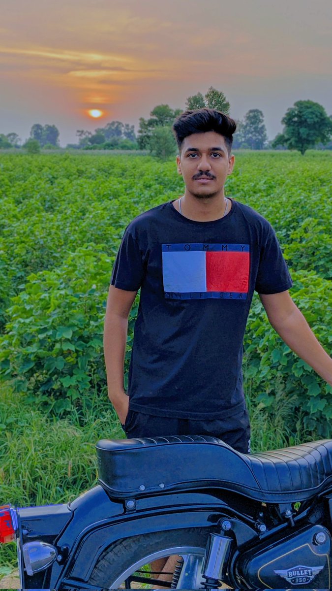 arjunya11914223's tweet photo. yadav,🩶 https://t.co/oBS8lrdqfy
