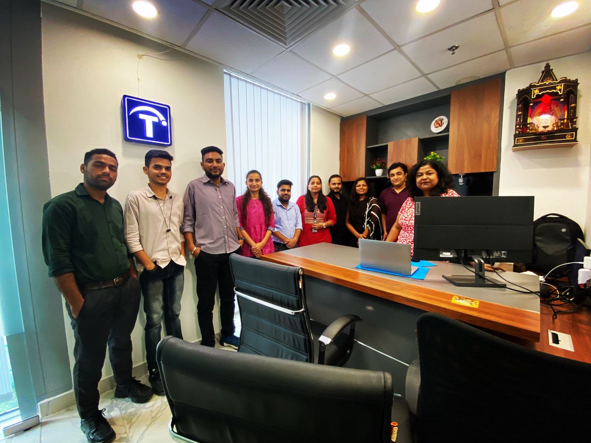 MetaSquareTec's tweet photo. π€ Our talented team is the driving force behind our achievements. Here's to countless more milestones! ππ #TeamPower #OrganizationName"
"Putting the 'we' in teamwork! πΈππ https://t.co/4fHLHgP1cQ