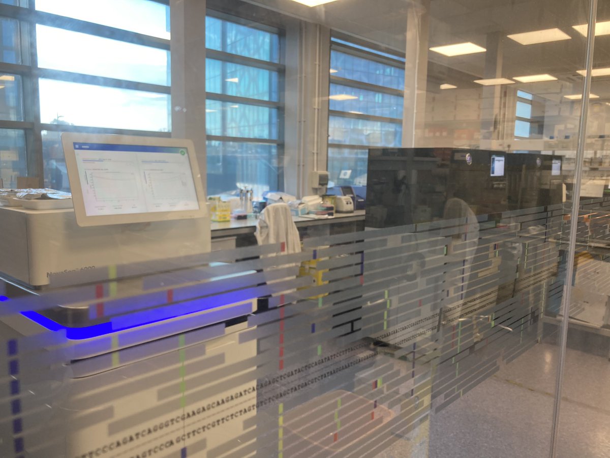 Congratulations to students getting their results today and coming to @LivUniHLS 
Genomics is at the heart of the bioscience revolution and our research led teaching @livuninews @livuniLivSRF We look forward to welcoming you
