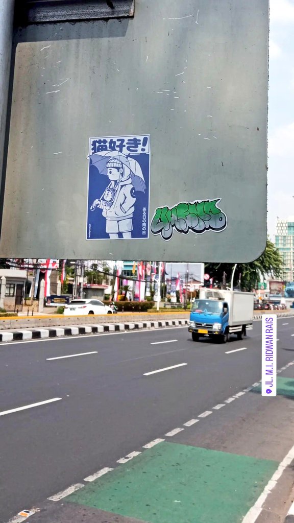 muloyoung's tweet image. 猫好き! 
🐈

#cats #StickerBombs
#StickerArt