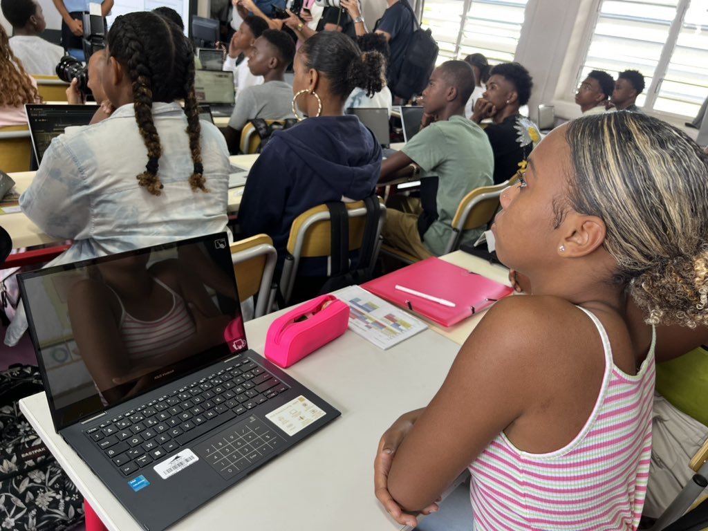 Académie de La Réunion tweet media