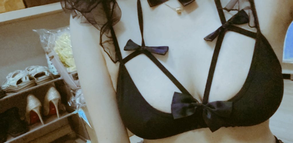 sweetie080900's tweet photo. อยู่หาดใหญ่แค่2 วันนะค่ะ 17-19 https://t.co/4ifVabHObl
