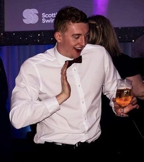 SezzaWalton's tweet photo. Happy happy 26th Birthday @Martyn_Walton !
Hope you have a lovely day.
It was great to have you home last week x 
Lots of love, Mum 💕
@chris_walton21 https://t.co/eXxDFBUuI2