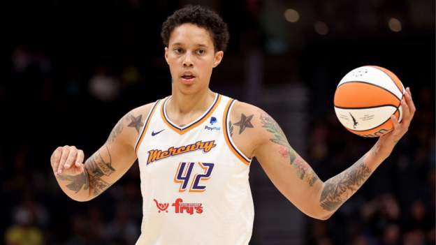 SunSteelerS_'s tweet photo. Need her to 1v1 dude and end his career lol https://t.co/nqnPKnmvPg