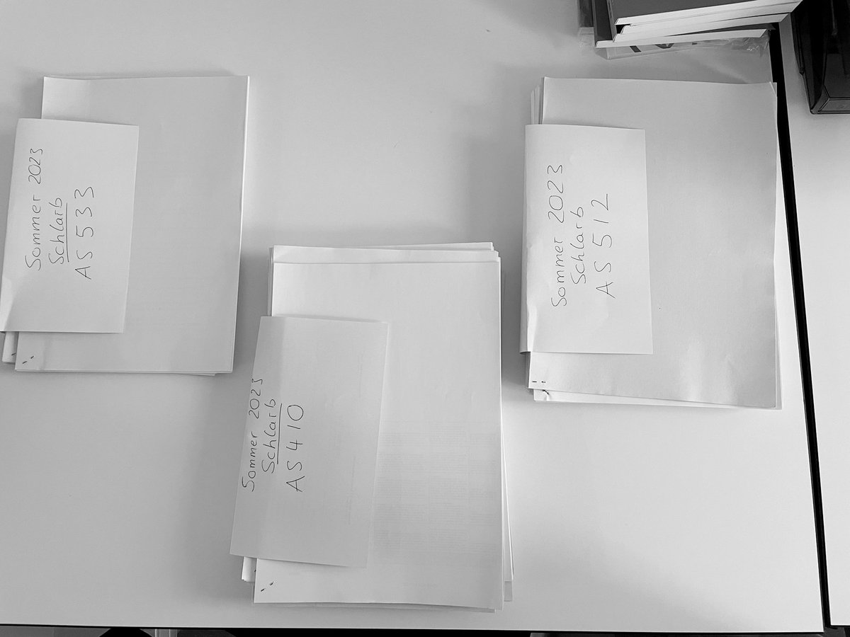 dbschlarb's tweet image. „Summer time, but the grading don‘t come easy“🎶