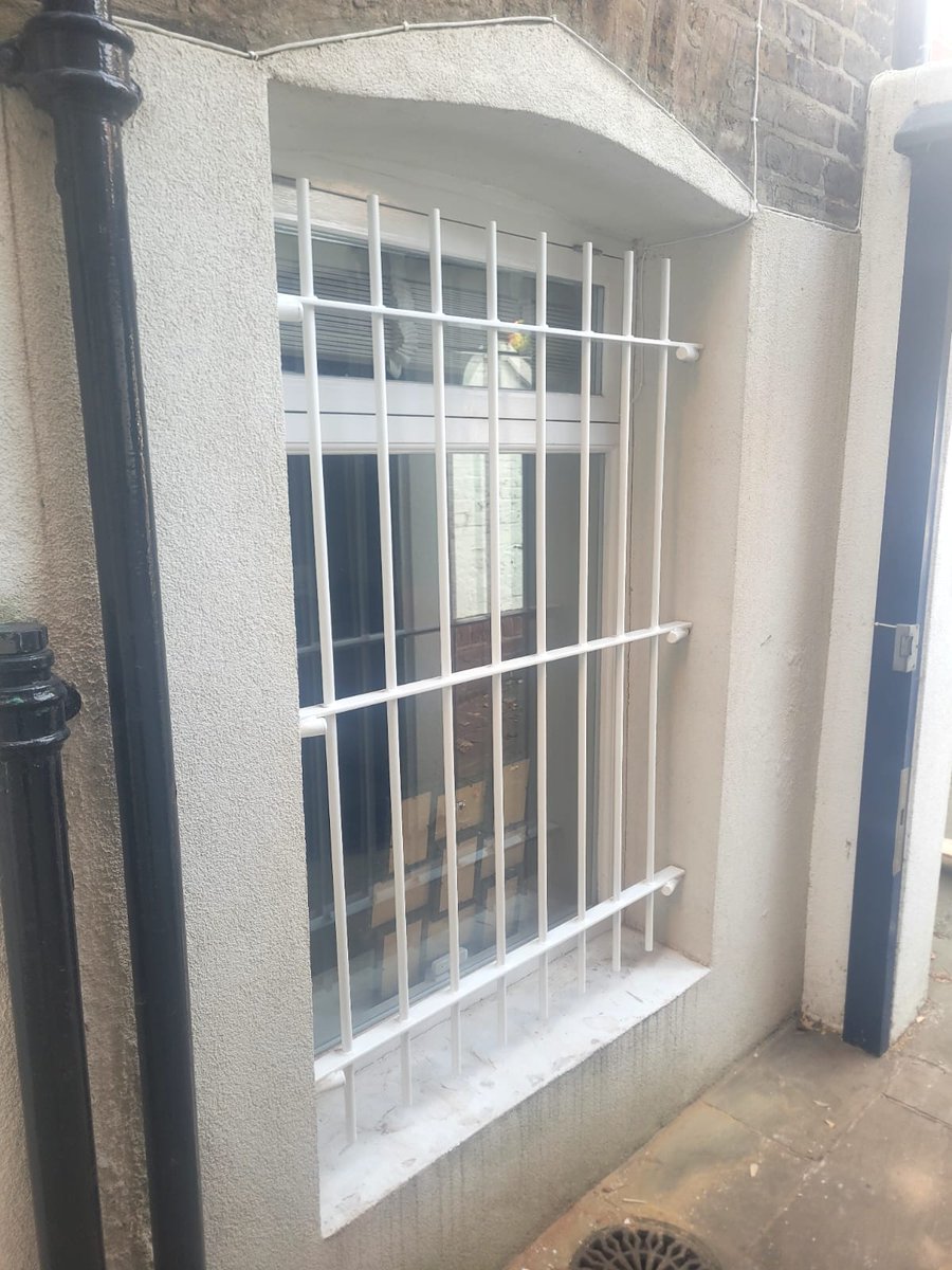 IKSLocksmiths's tweet image. Fixed external security grilles in West Hampstead

Visit our website for more info ikslocksmiths.co.uk/fixed-security…

#securitygrilles #highsecurity #mlalocksmith #securityupgrade