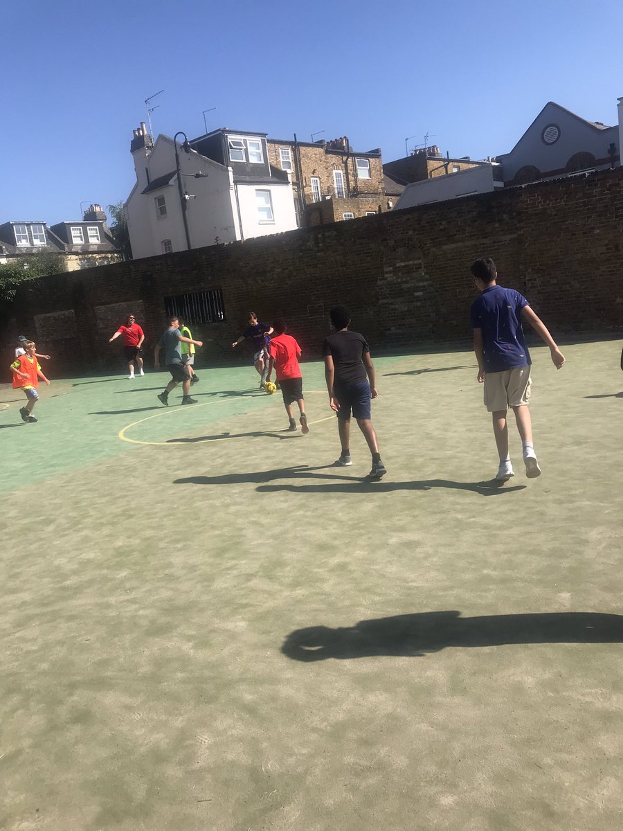 Safe Camp (@camp_safe) on Twitter photo Yesterday Safe Camp visited <a href="/Virgin/">Virgin</a>Active Fulham where our young people tried out some Aqua aerobics for the first time, b4 hand we spent some time in Norman Park <a href="/LdnSportsTrust/">London Sports Trust</a> <a href="/LFBHamFul/">LFB Hammersmith & Fulham</a> @FulhamPools @virgin Yesterday Safe Camp visited <a href="/Virgin/">Virgin</a>Active Fulham where our young people tried out some Aqua aerobics for the first time, b4 hand we spent some time in Norman Park <a href="/LdnSportsTrust/">London Sports Trust</a> <a href="/LFBHamFul/">LFB Hammersmith & Fulham</a> @FulhamPools @virgin