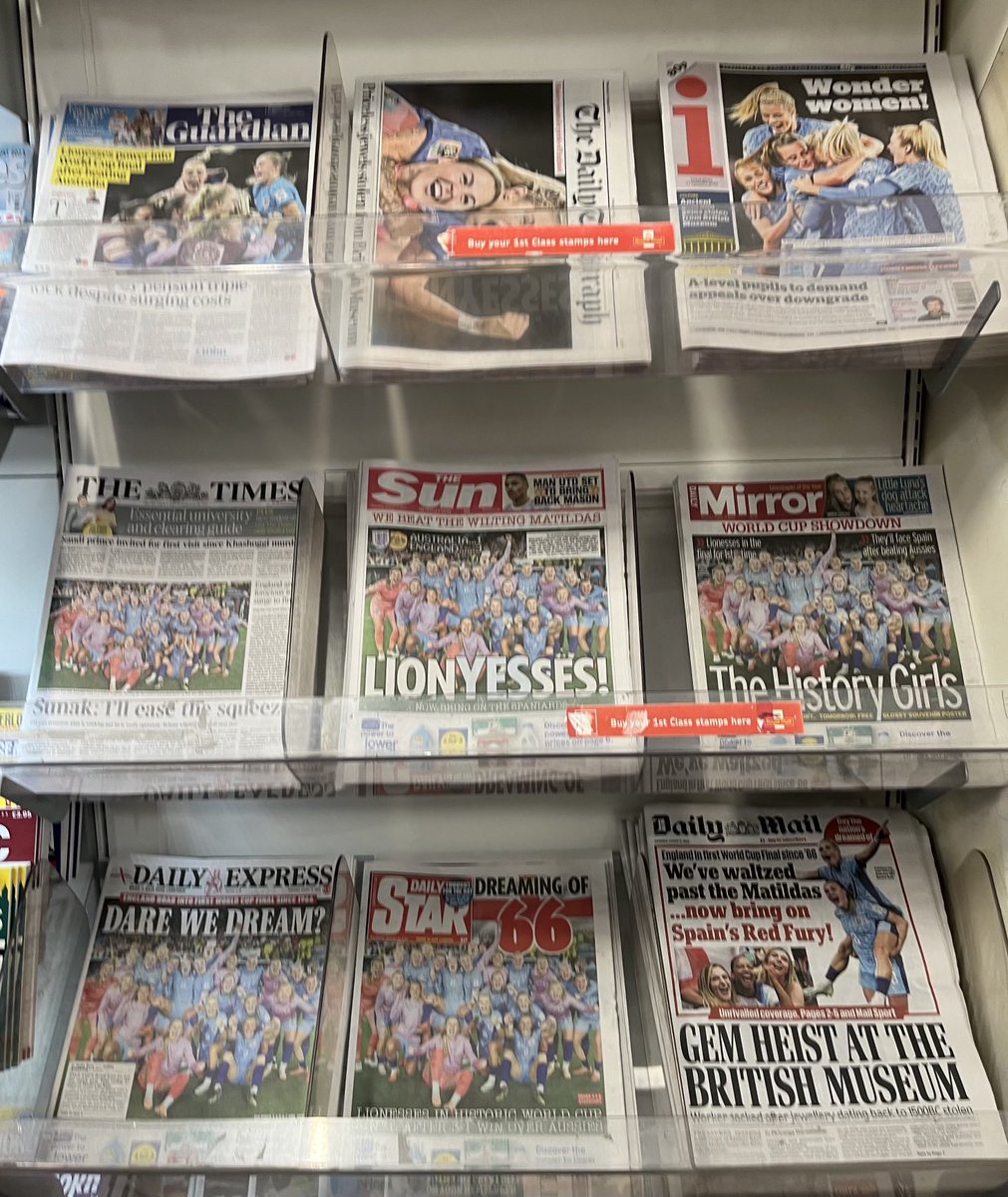 What a lovely newspaper display! ⁦<a href="/Lionesses/">Lionesses</a>⁩ 🏴󠁧󠁢󠁥󠁮󠁧󠁿⁦<a href="/FIFAWWC/">FIFA Women's World Cup</a>⁩ 👍😊