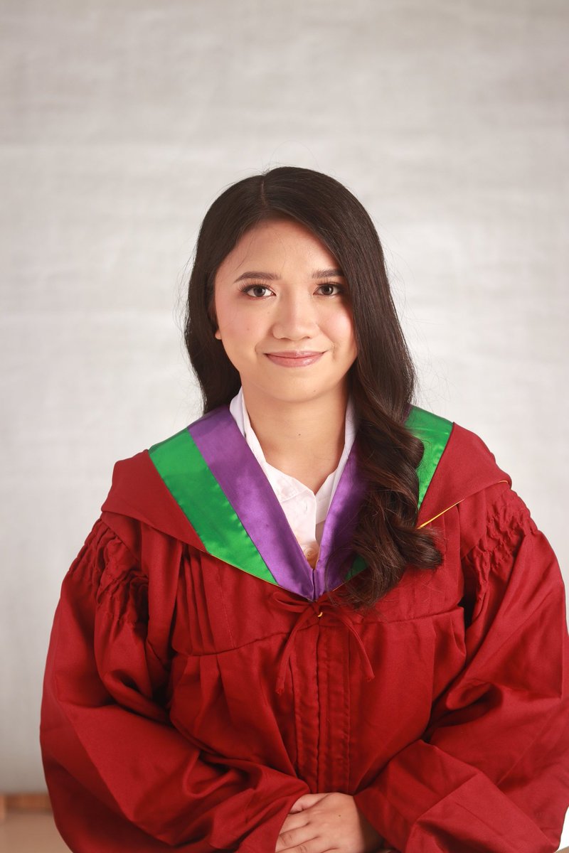 CmlJoy's tweet photo. Twitter saw it first 💜🤧
#officiallygraduated https://t.co/du0tJ3Dmyq