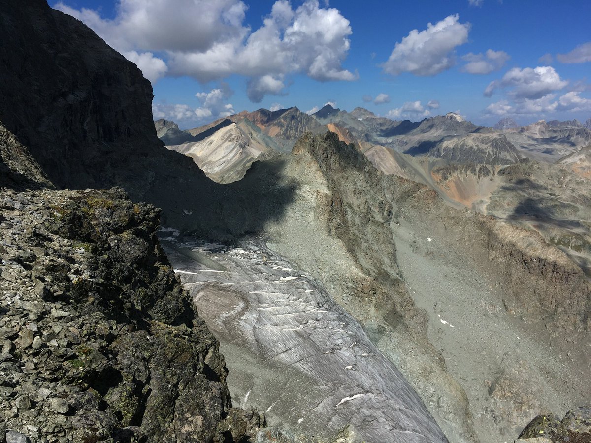 M_Tomaschett's tweet photo. Wunderschöne und anspruchsvolle Bergtour zum #Piz #Julier das sogenannte Wahrzeichen von #SanktMoritz https://t.co/rjGFFPQgbw