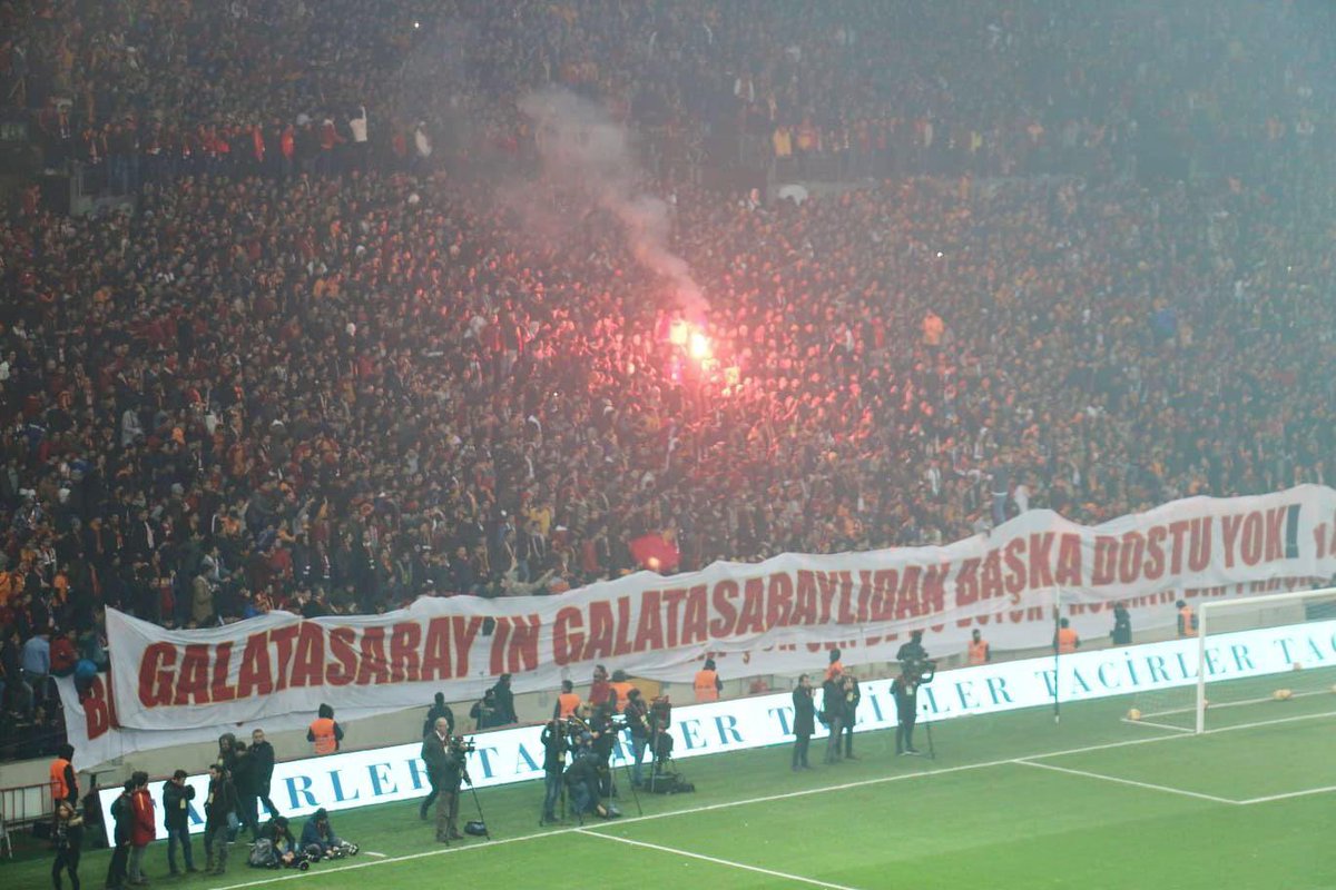 #Galatasaray #ultrAslan 💪💪