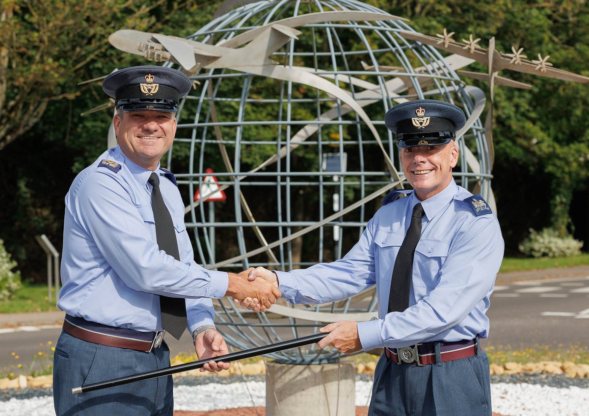 We say a fond farewell to MACr Brian Kayll who handed the reins of Station Warrant Officer over to WO Peter Wilson. 👋 WO 'Tug' Wilson said: 'I’m very much looking forward to taking on such a prestigious role.”