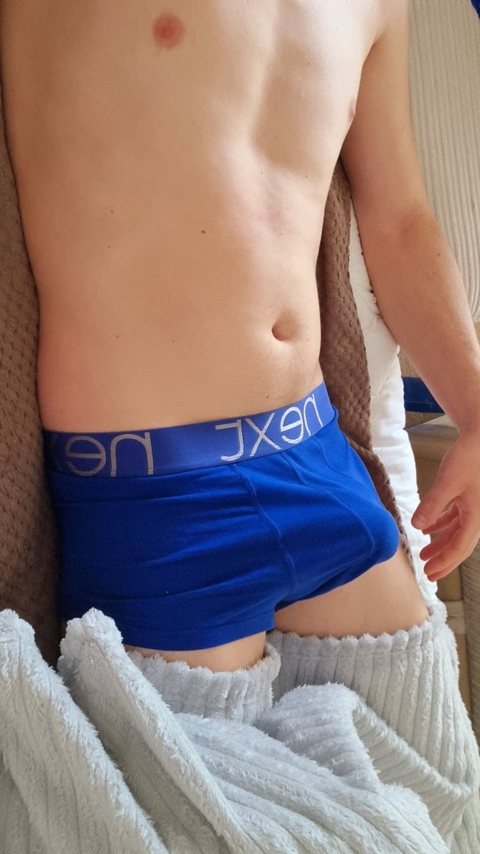 BrookeAndy777's tweet photo. Horny as fuck ππΆπ₯°
RT if you wanna suck my dick bro. πͺ
#gay #gayuk #gayundies #uklad #horny #underwear #onlyfans #gayonlyfans #discreetbi #bisexual #homemadegay #bulge #nude https://t.co/bqOzolwaVU