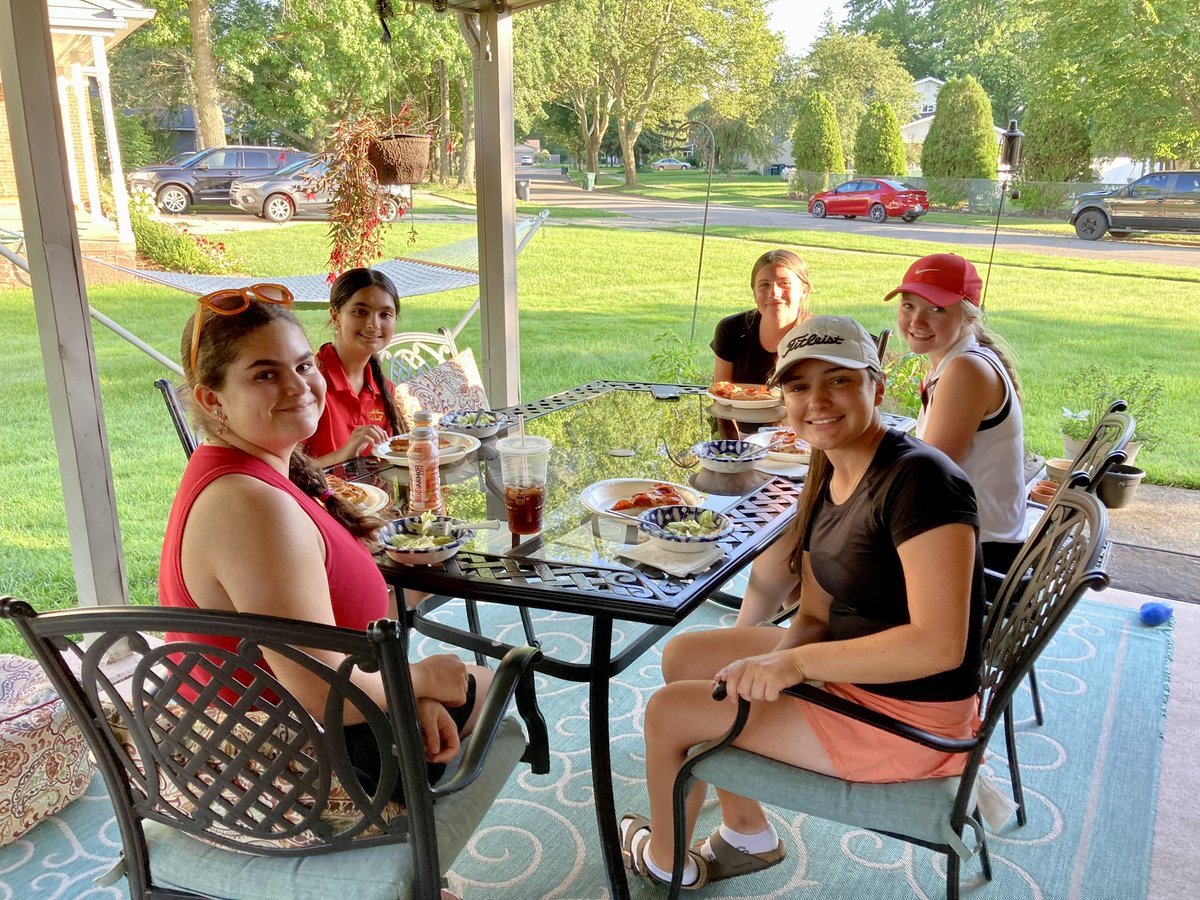 TroyAthensGolf's tweet photo. Today our JV team kicked off their season at the Rochester Scramble and our Varsity team had a practice round &amp; team dinner. 
Looking forward to a fun season for both teams!
#gohawks https://t.co/RljYSvXjTx