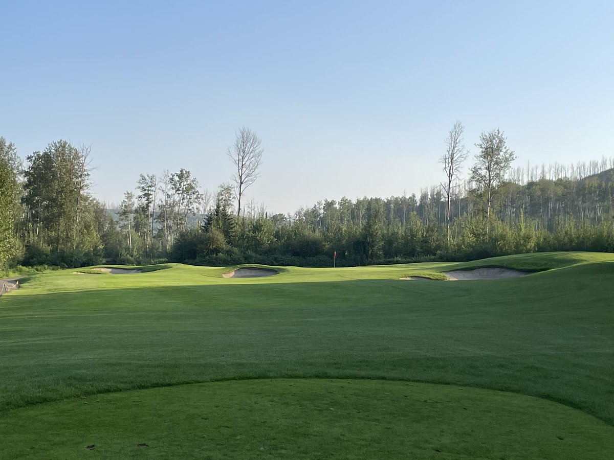 bohnysty's tweet image. Always enjoy checking out old projects, course was beautiful tonight. @FortMcMurrayGC @JeffHacior