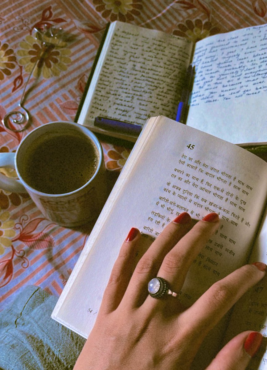 There are different types of silences in a span of 24 hours, morning is still my favourite•