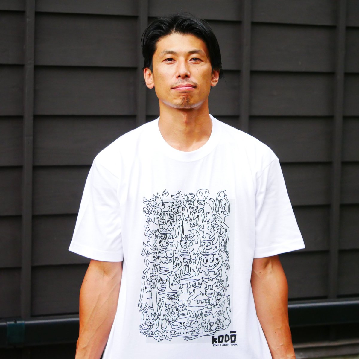 KodoHeartbeat's tweet photo. EC2023いよいよ開幕！🎊 @sadoearth 

初日の明日より、マリンプラザにて「鼓童オーガニックコットンTシャツ」と「KentaTシャツ2023」を同時発売いたします✨

夏でも気持ちいいいオーガニックコットンTシャツ👕好評を頂いたKentaパーカーのイラストTシャツ👚
あなたはどちら派？！ https://t.co/h2BW5rs6Ky