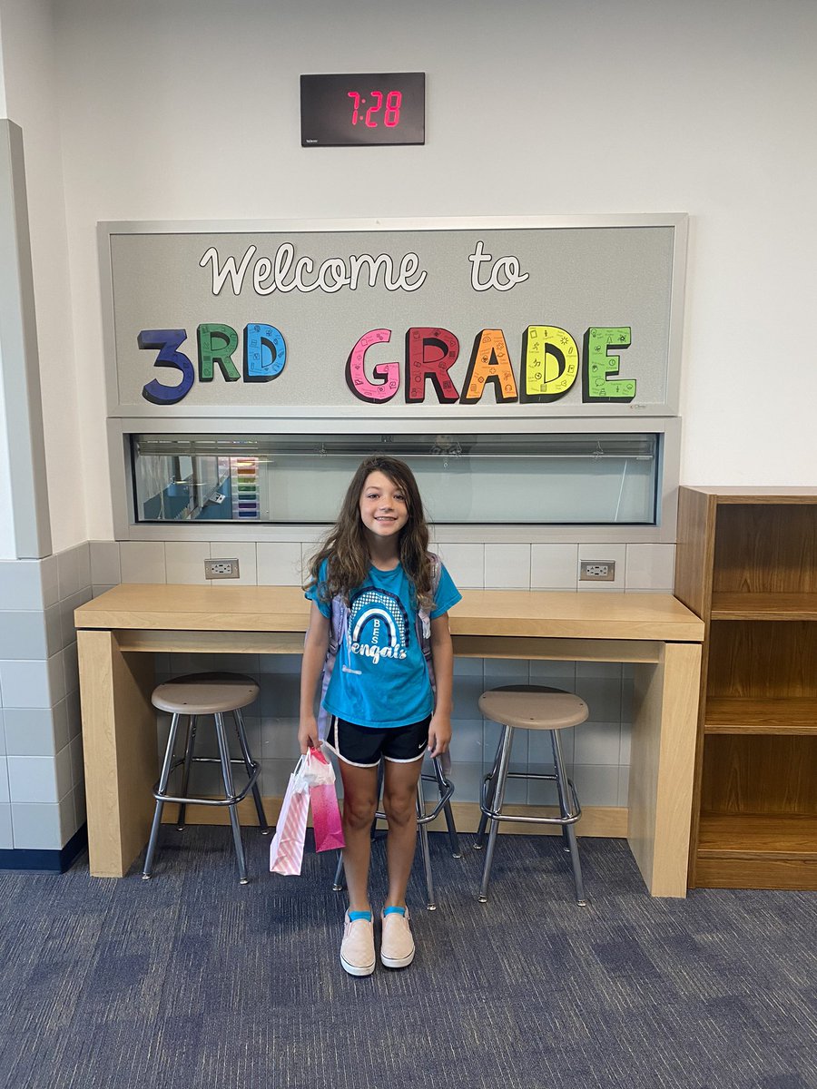 Meet the teacher and first day of school were a SUCCESS!! 💙 <a href="/BryantElem/">Bryant Elementary</a>