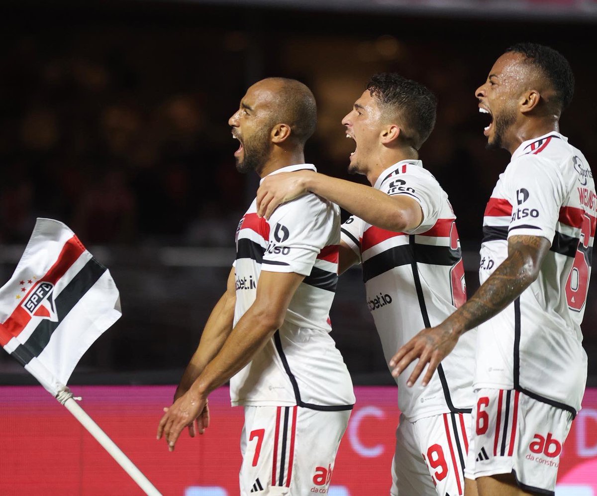 LucasMoura7's tweet photo. OBRIGADO JESUS! ❤️🤍🖤 https://t.co/trFWAMnCsy
