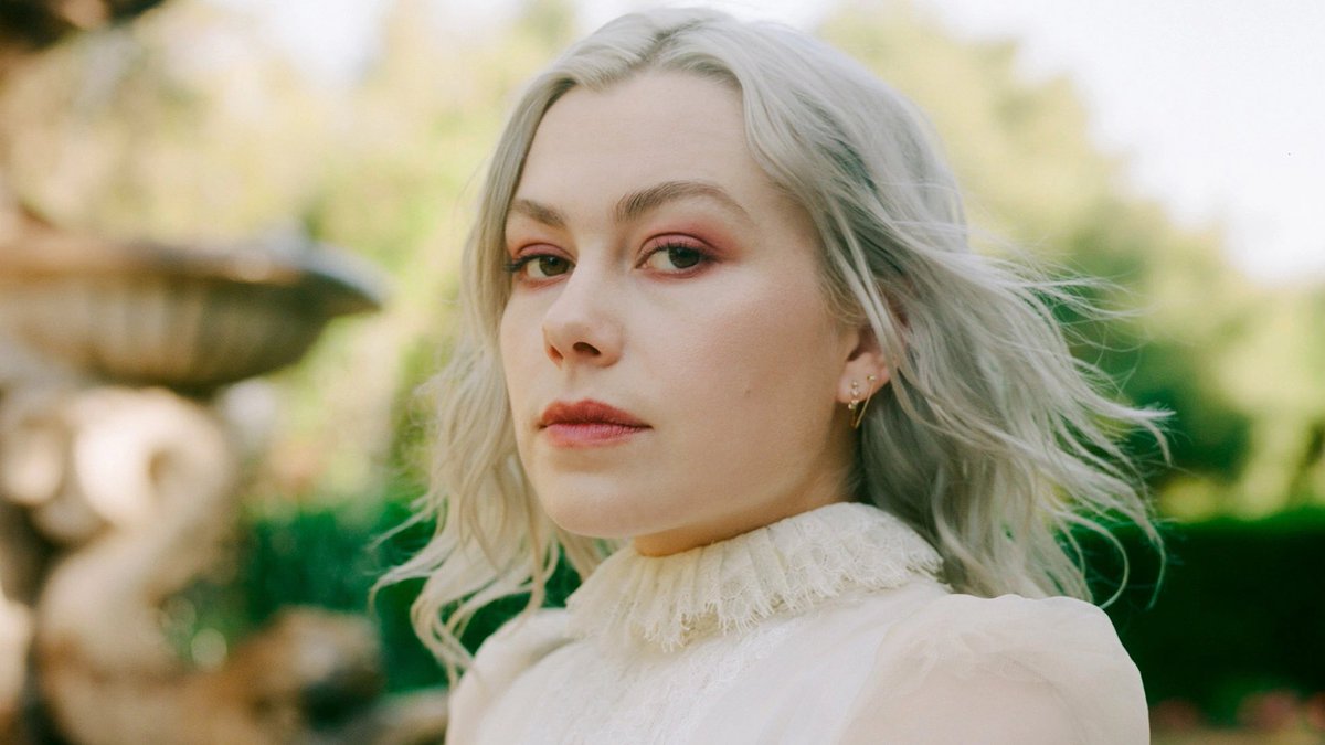 PopBase's tweet image. Happy 29th birthday to the talented Phoebe Bridgers.