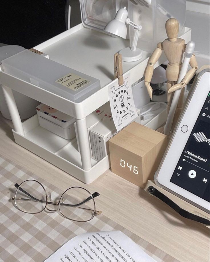 kae • ia tweet media