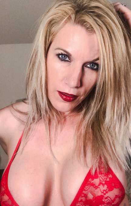 Mid-week game of dress up!  Reminds me that I am not just housework, kids and zoom calls.  Sometimes<a href="/tag/littleblackdress"class="tags"><span>#littleblackdress</span></a><a href="/tag/tuesdaymotivations"class="tags"><span>#tuesdaymotivations</span></a>