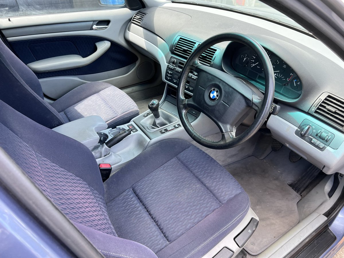 akabane_car's tweet photo. 🚗中古車🚙
E46 BMW 318i MT車
5速マニュアル車
現状不動車
修理して乗りたい!という方いらっしゃればぜひ!いかがでしょうか?
書類付きで15万円で検討しております。
#e46 #al19 #bmw #318i #マニュアル車 #不動車 #中古車 #赤羽カースチール https://t.co/CiixIp7aTJ