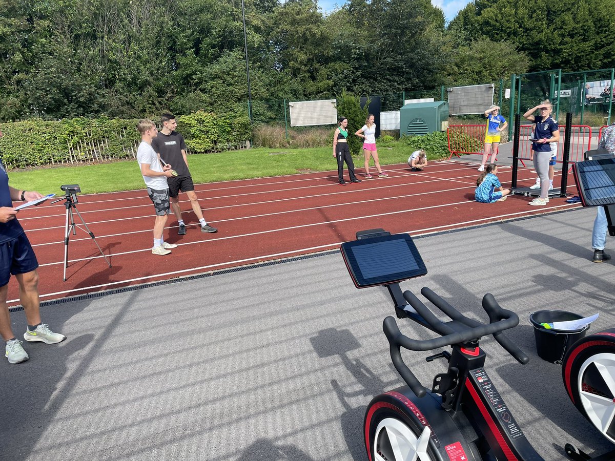 1/3
A super busy few weeks for us at InSPIRe…

We’ve been data collection for our <a href="/InsightTass/">TASS Insight</a> project with now around 70+ girls going through our protocol and more to come

This project explores some of the characteristics that change across maturation &amp; fatigue responses