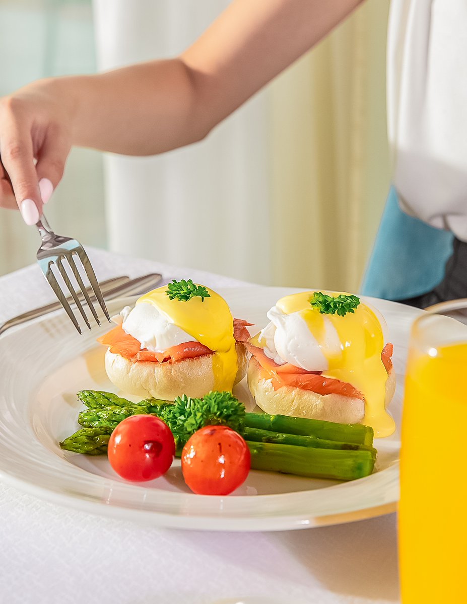 Let the golden rays of morning grace your palate, as
you savour the poetry of our mouthwatering breakfast
at Brunello @kempinskipalm🌞

Reserve a table: +971 4 444 2000

#Kempinski #KempinskiPalm #PalmJumeirah #DiscoverDubai
#Breakfast #Brunello #DubaiEats #DubaiFoodie #Foodie