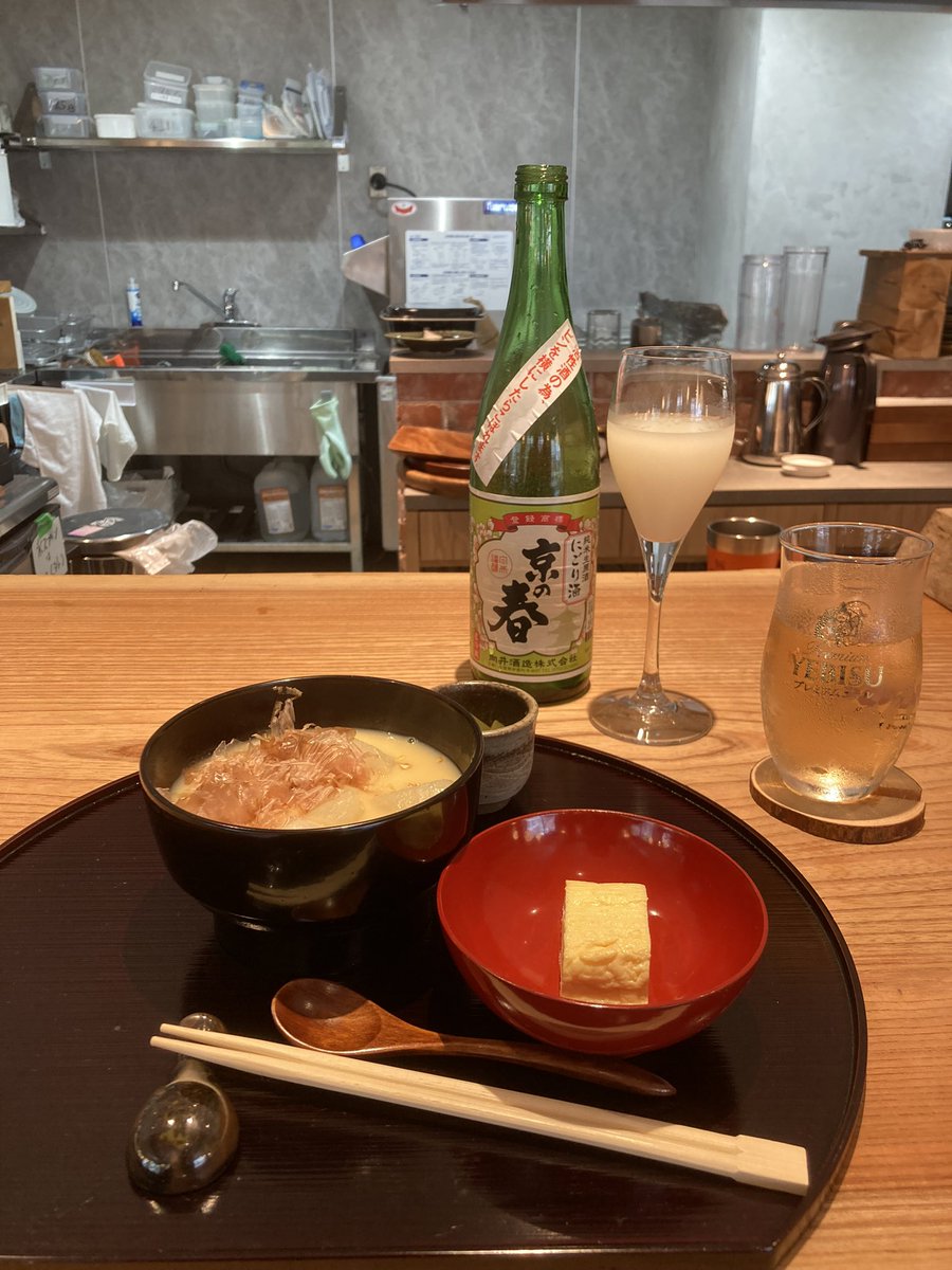 mmneesan's tweet photo. オイル交換の前にランチ＆デザート😋至福のひととき。
雨降らないでほしい…

#MONV.MitsuMame おもや https://t.co/jgnEvKb3b0