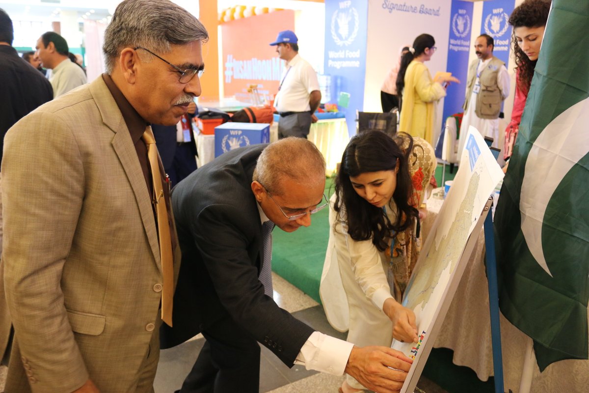 WFPPakistan's tweet photo. WFP is proud to support @ndmapk in organizing 🇵🇰's 1st ever expo on #DisasterRiskReduction2023 🌍. The three-day is bringing together key stakeholders to work on #DRR Solutions, an essential component of disaster preparedness. Some glimpses from WFP's stall📸 https://t.co/ottWEnPgwV