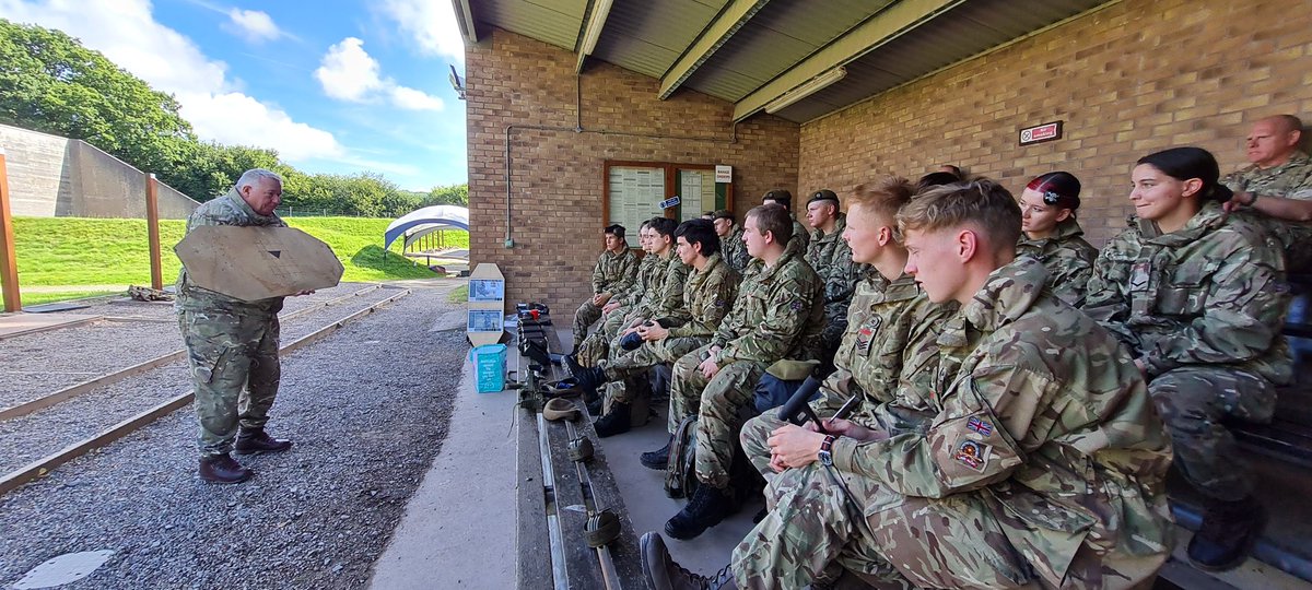 Day 1: D Company on the ranges. Cadets and CFAV developing skills in shooting and 3star SAA using the columnators - fantastic day, incredible weather, fenominal coaching and training #happyOC #vitaminDcompany  #AC23 <a href="/ArmyCadetsUK/">Army Cadets UK</a> <a href="/east_mids_rfca/">East Midlands Reserve Forces & Cadets Association</a> <a href="/LNRACF/">LNR Army Cadet Force</a>