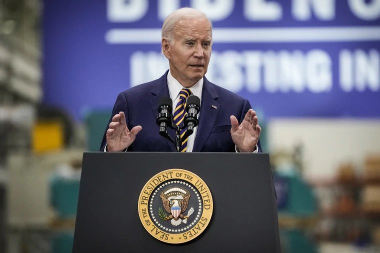 harryjsisson's tweet photo. Every Republican saying that Biden is only giving $700 to each household in Hawaii is either lying or they don’t know how to do research.

$700 is for critical need assistance and it’s the maximum FEMA can send without congressional approval. Biden cannot send more legally without going to Congress first. 

I don’t see a SINGLE Republican getting on the phone and calling their representatives and demanding that they increase FEMA funding to make this sum larger.

This is also not the only thing they’re doing for Hawaii. The White House has put out an entire fact sheet of things they’ve done from small business assistance, home rebuilding programs, food, water, shelter, transportation, ground support and more. 

It’s truly disgusting how Republicans have turned critical need assistance funding into a political point.