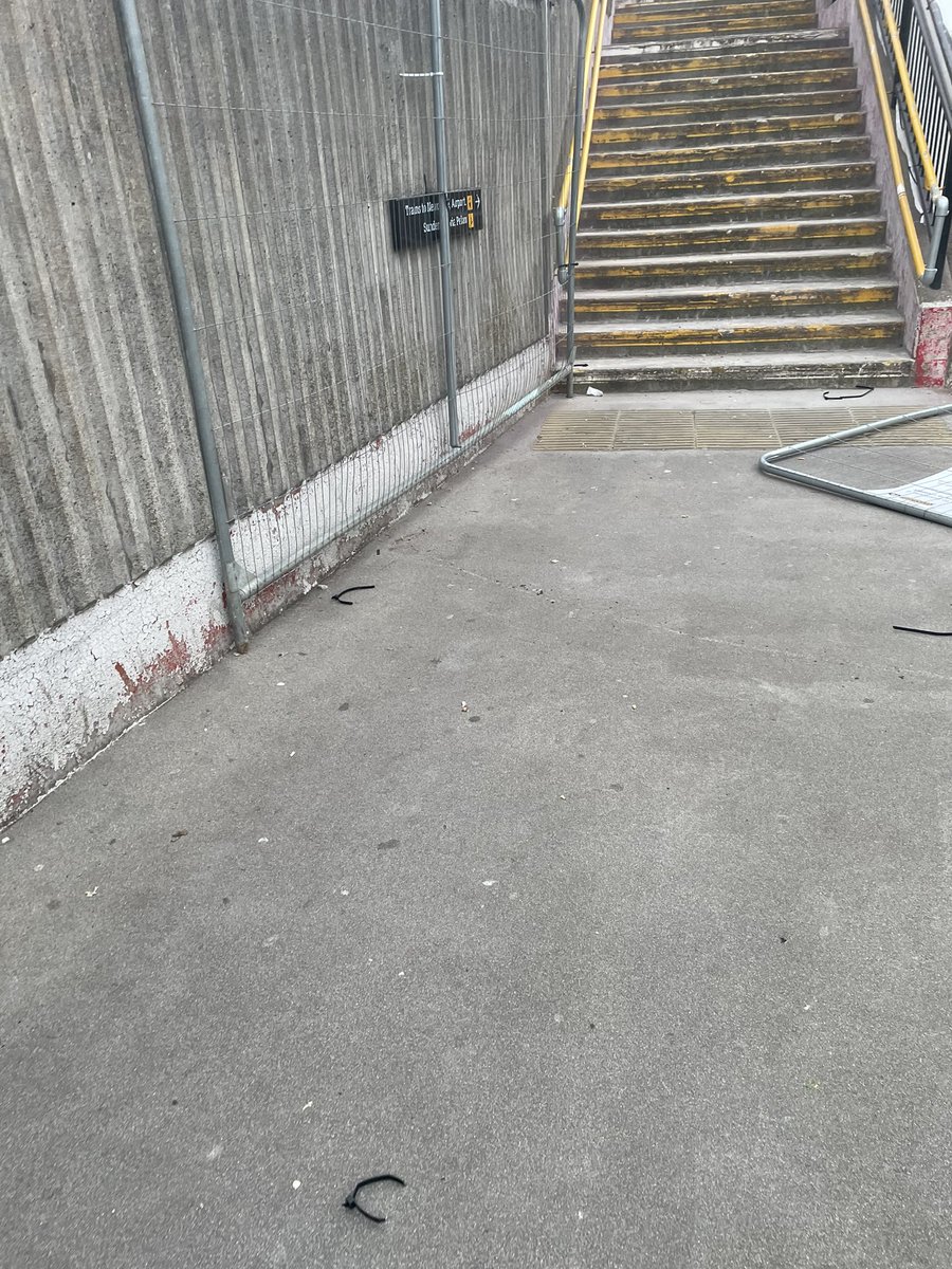 stephen_neill's tweet photo. @My_Metro  this is the building fences down at platform 1 at jarrow this morning looks like the toes have been cut off can’t this be looked into before anyone injuries themselves further please https://t.co/vRDKZxjvWo