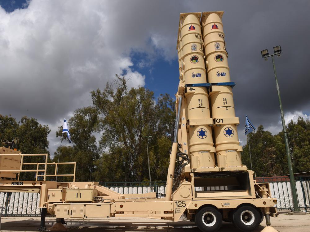 James0027705762's tweet photo. Ein #Arow 3 für die Ukraine, und die
Strategischen Bomber in Russland könnten nicht mehr starten, um die 🇺🇦mit Raketen zu terrorisieren! Die würden alle sofort vom Himmel geholt weden!
Was will Deutschland damit, der Krieg herrscht in der
Ukraine!! 🇺🇦 https://t.co/ez8vivuUaC